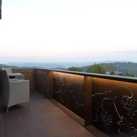 Casal De S.romao Do Meio *