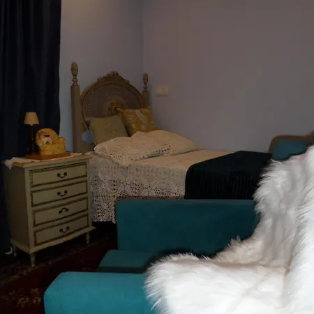 Casal De S.romao Do Meio *