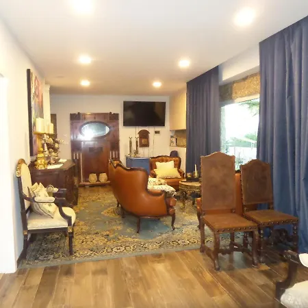 Casal De S.romao Do Meio *