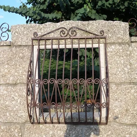 Casal De S.romao Do Meio *