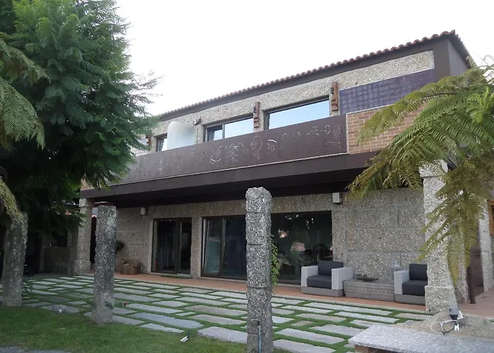 Casal De S.romao Do Meio *