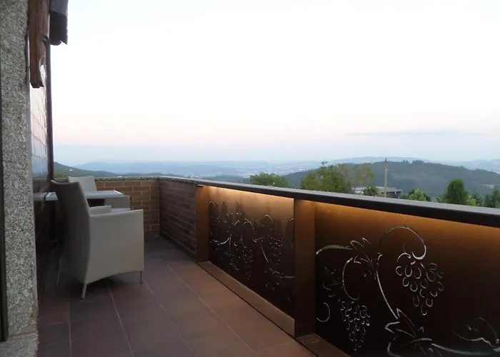 Casal De S.romao Do Meio *