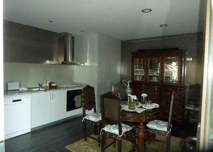 Casal De S.romao Do Meio * Guimarães