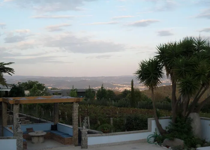 Casal De S.romao Do Meio *